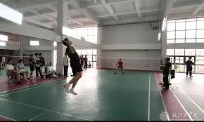 大逃杀游戏《骑士降临：一次大胆的旅程》今日转免